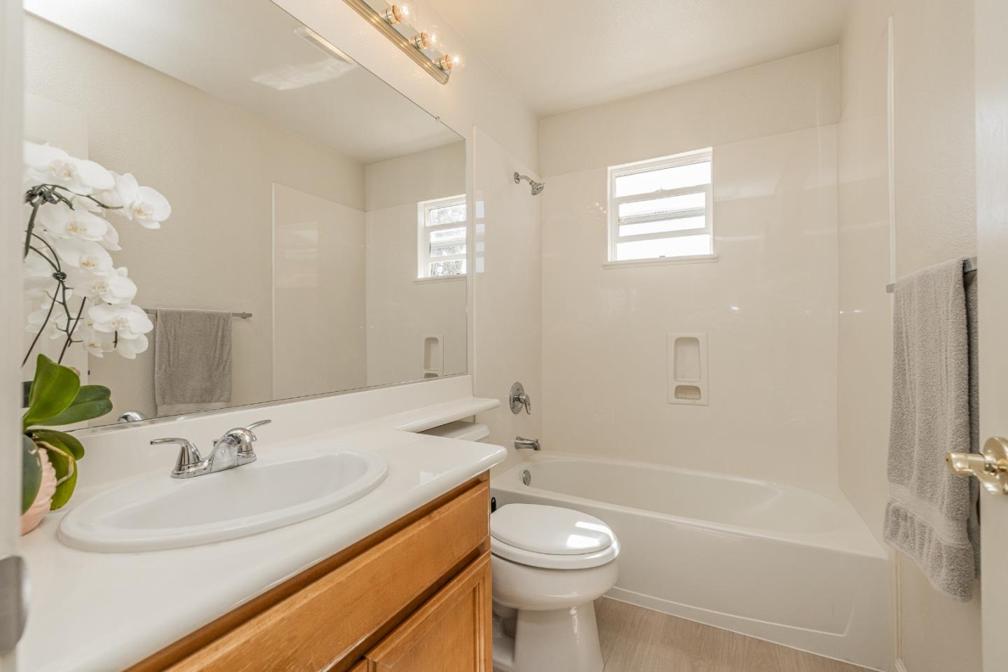 Detail Gallery Image 37 of 47 For 1533 Calco Creek Dr, San Jose,  CA 95127 - 6 Beds | 4 Baths