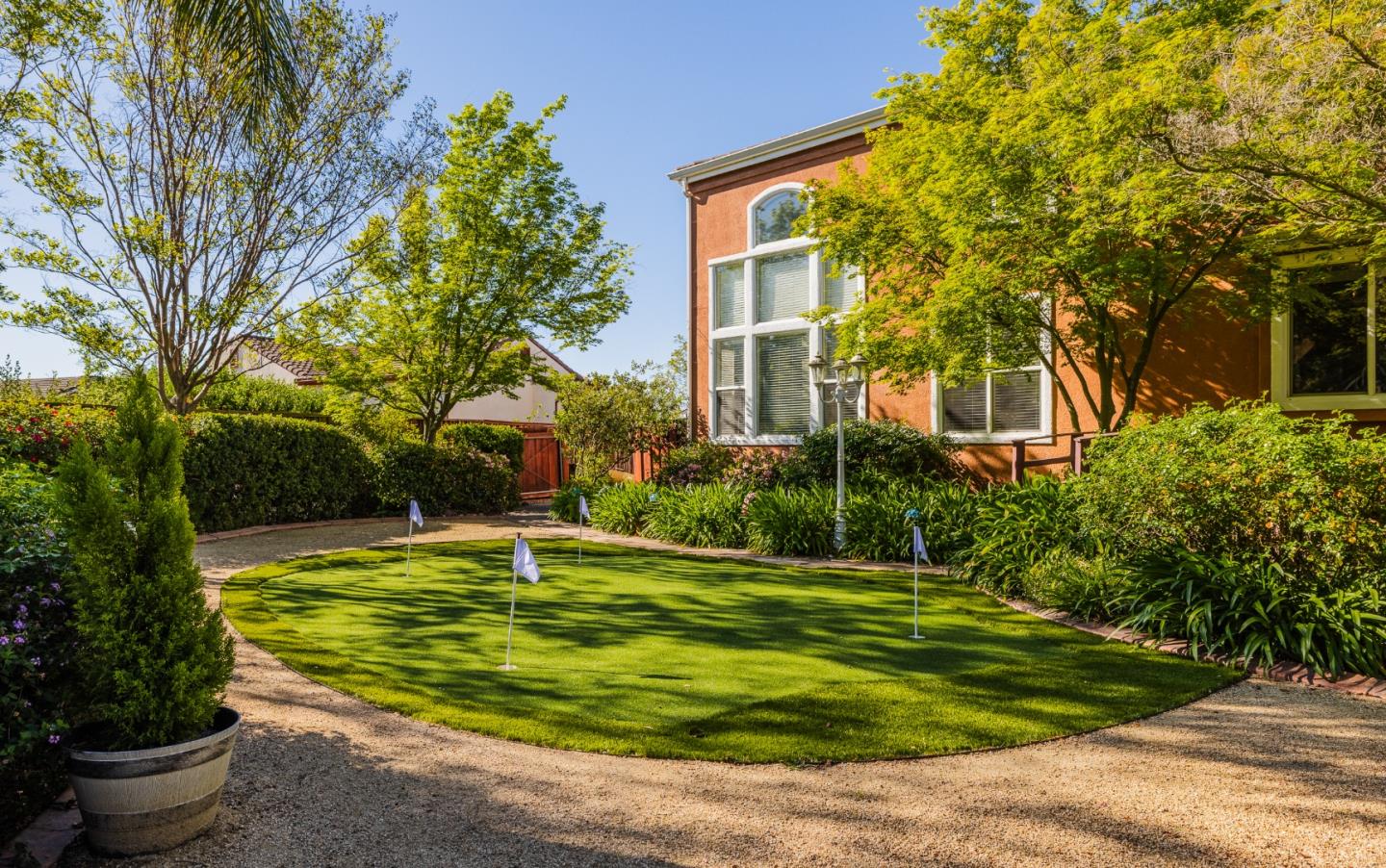 Detail Gallery Image 41 of 47 For 1533 Calco Creek Dr, San Jose,  CA 95127 - 6 Beds | 4 Baths