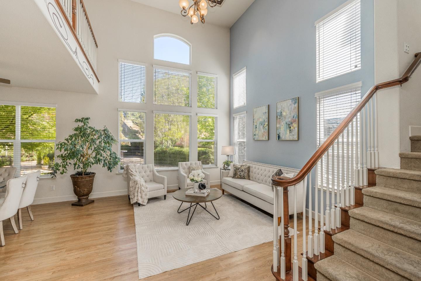 Detail Gallery Image 5 of 47 For 1533 Calco Creek Dr, San Jose,  CA 95127 - 6 Beds | 4 Baths