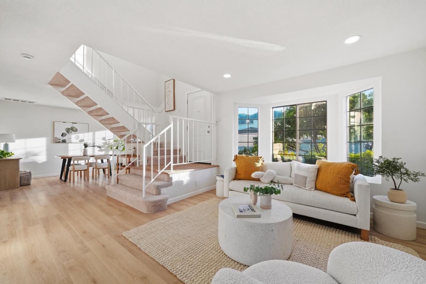 Detail Gallery Image 2 of 38 For 7252 Martwood Way, San Jose,  CA 95120 - 3 Beds | 2/1 Baths