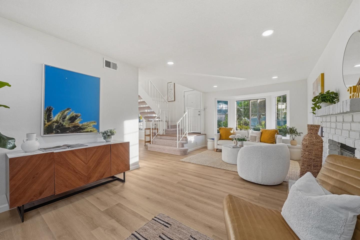 Detail Gallery Image 7 of 38 For 7252 Martwood Way, San Jose,  CA 95120 - 3 Beds | 2/1 Baths