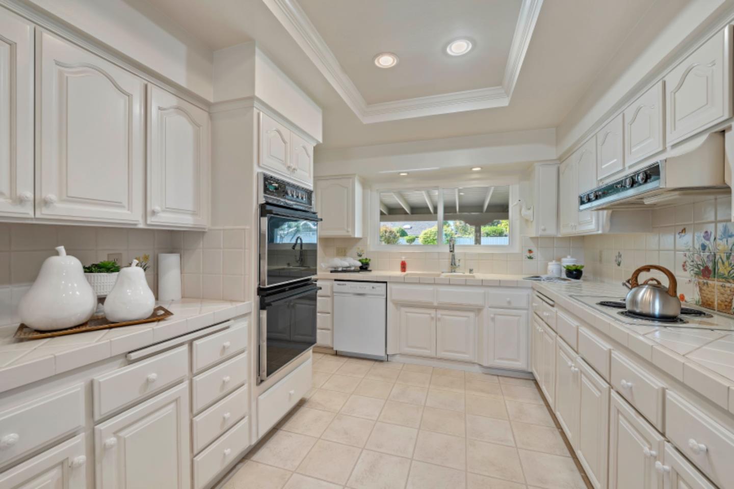 Detail Gallery Image 16 of 62 For 1588 Robsheal Dr, San Jose,  CA 95125 - 3 Beds | 3 Baths