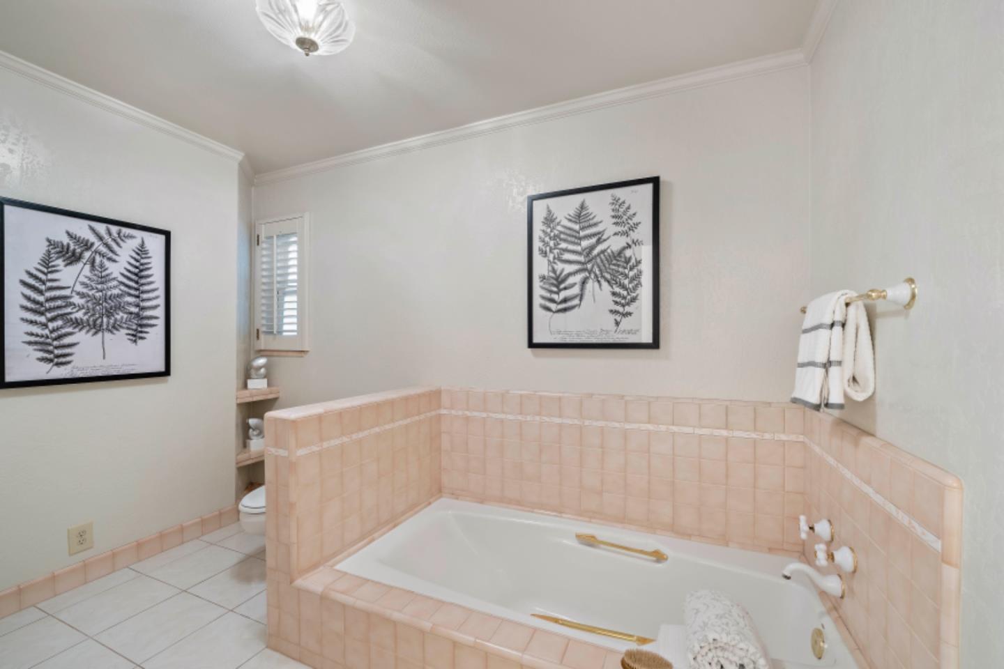 Detail Gallery Image 38 of 62 For 1588 Robsheal Dr, San Jose,  CA 95125 - 3 Beds | 3 Baths