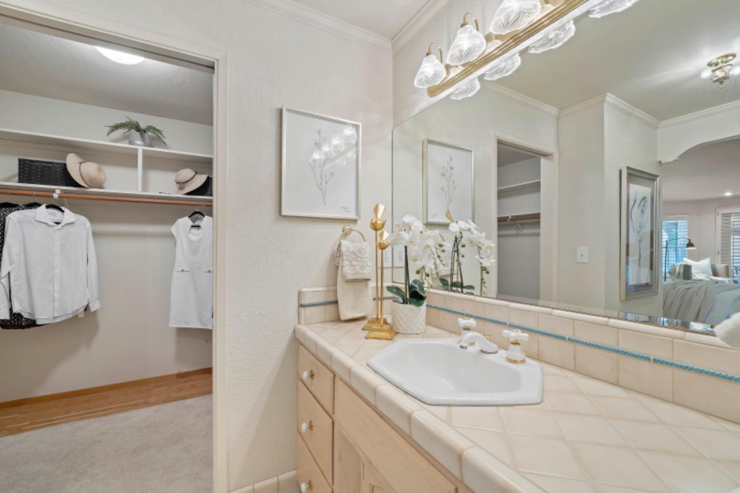 Detail Gallery Image 44 of 62 For 1588 Robsheal Dr, San Jose,  CA 95125 - 3 Beds | 3 Baths