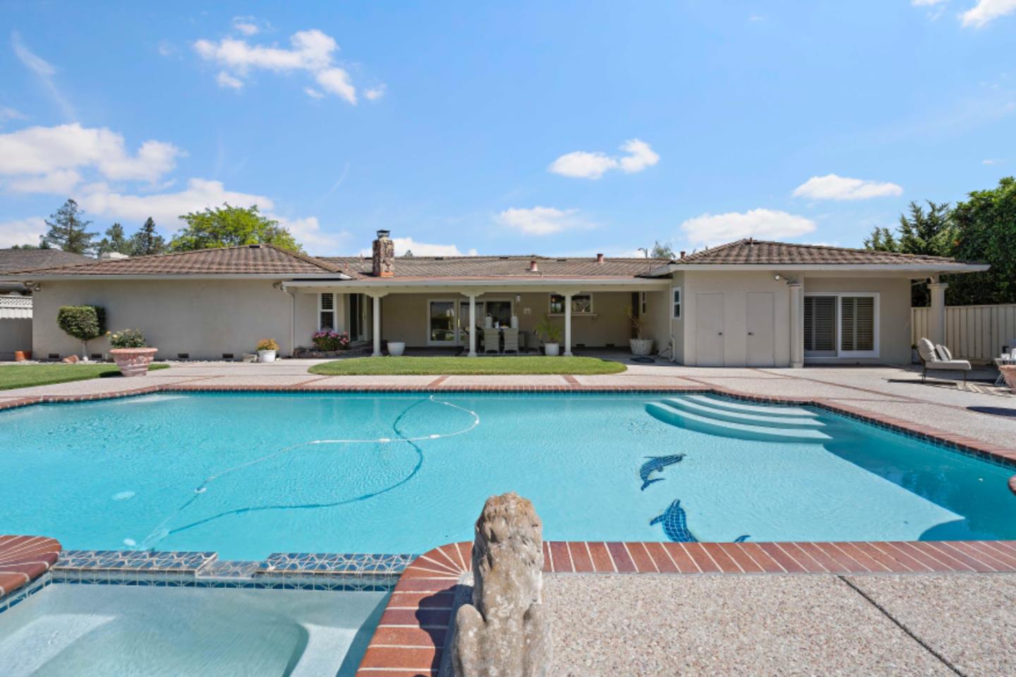 Detail Gallery Image 53 of 62 For 1588 Robsheal Dr, San Jose,  CA 95125 - 3 Beds | 3 Baths