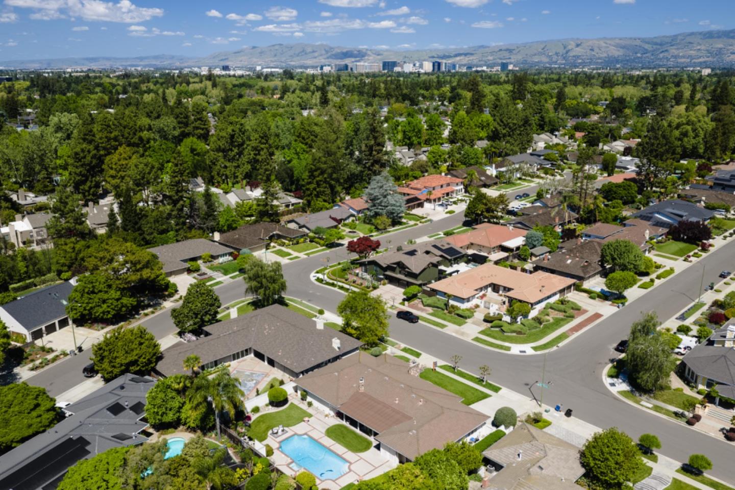 Detail Gallery Image 60 of 62 For 1588 Robsheal Dr, San Jose,  CA 95125 - 3 Beds | 3 Baths