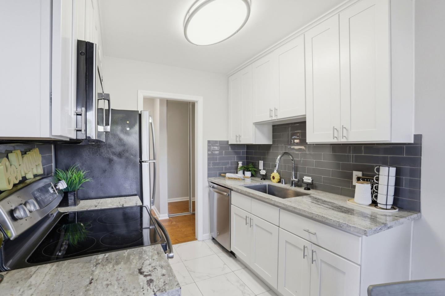 Detail Gallery Image 14 of 35 For 7150 Rainbow Dr #4,  San Jose,  CA 95129 - 2 Beds | 1 Baths