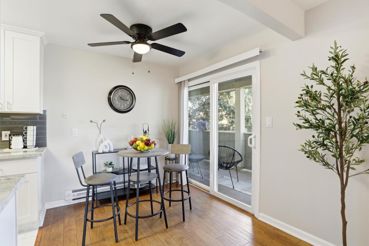 Detail Gallery Image 17 of 35 For 7150 Rainbow Dr #4,  San Jose,  CA 95129 - 2 Beds | 1 Baths