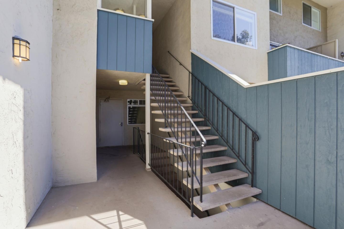 Detail Gallery Image 8 of 35 For 7150 Rainbow Dr #4,  San Jose,  CA 95129 - 2 Beds | 1 Baths