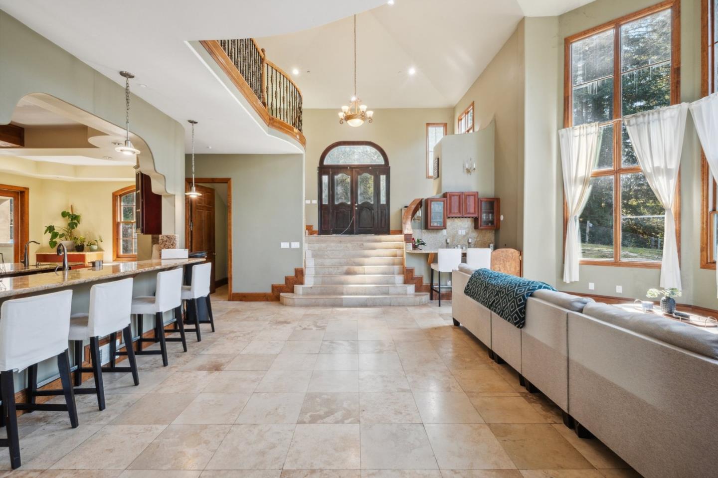 Detail Gallery Image 10 of 51 For 24541 Miller Hill Rd, Los Gatos,  CA 95033 - 5 Beds | 5/1 Baths