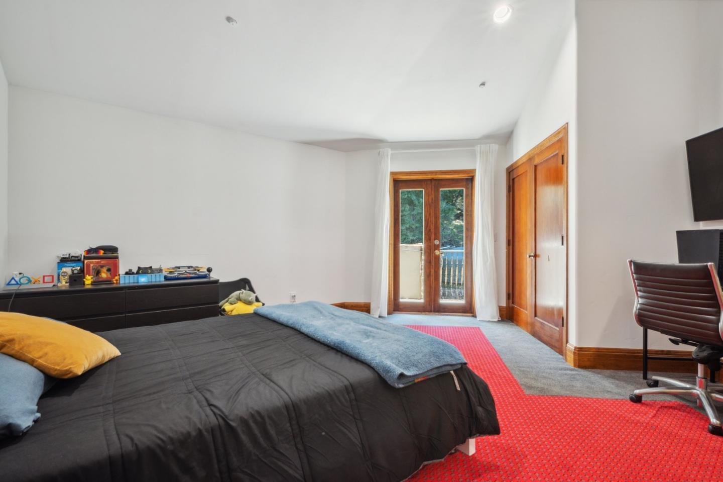 Detail Gallery Image 35 of 51 For 24541 Miller Hill Rd, Los Gatos,  CA 95033 - 5 Beds | 5/1 Baths