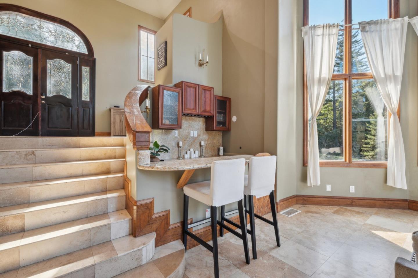 Detail Gallery Image 9 of 51 For 24541 Miller Hill Rd, Los Gatos,  CA 95033 - 5 Beds | 5/1 Baths