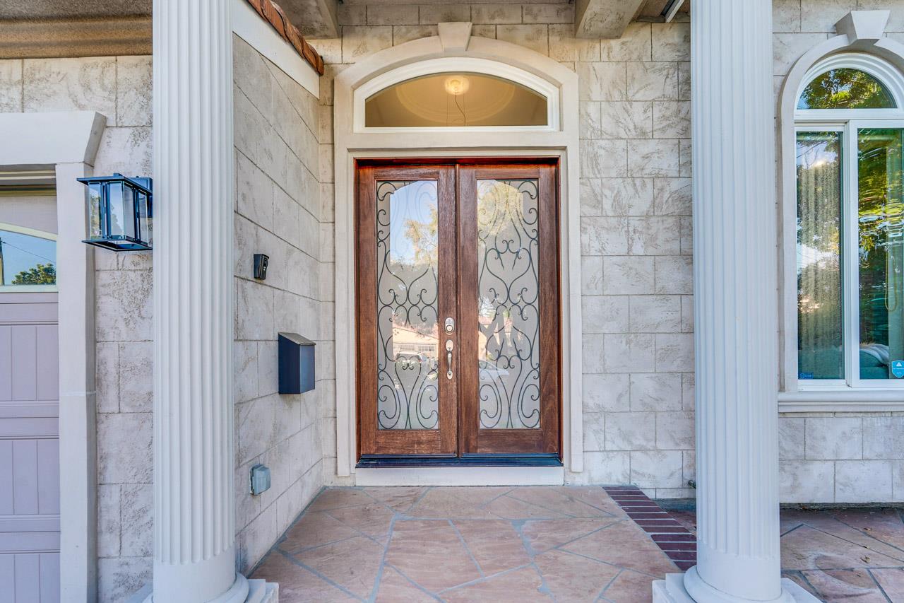 Detail Gallery Image 2 of 60 For 1067 Avondale St, San Jose,  CA 95129 - 4 Beds | 3/1 Baths