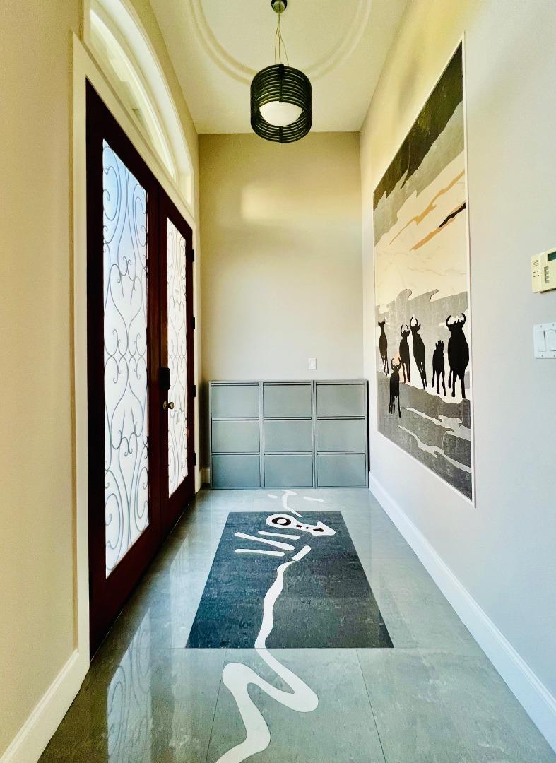 Detail Gallery Image 3 of 60 For 1067 Avondale St, San Jose,  CA 95129 - 4 Beds | 3/1 Baths