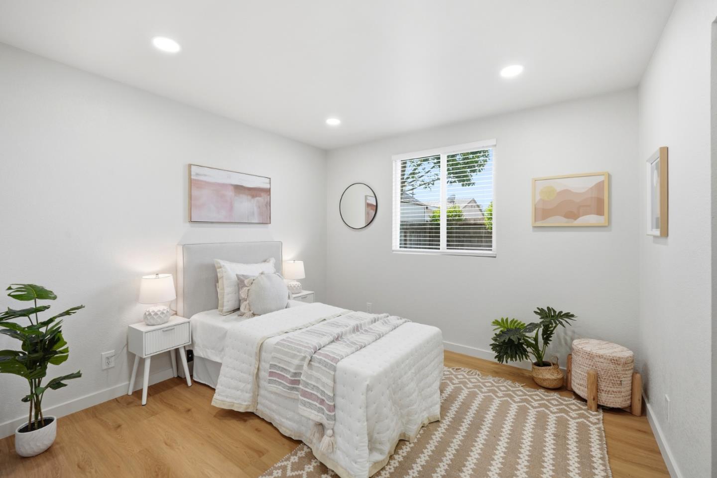 Detail Gallery Image 11 of 21 For 49 Hermitage Ln, Hayward,  CA 94544 - 3 Beds | 2 Baths