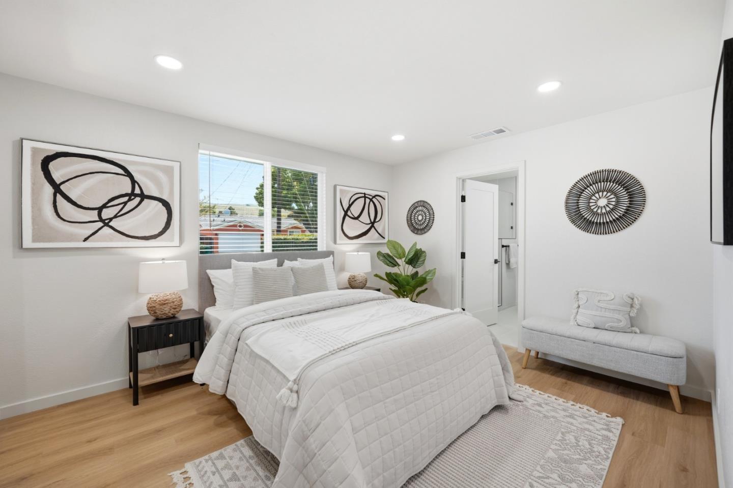 Detail Gallery Image 8 of 21 For 49 Hermitage Ln, Hayward,  CA 94544 - 3 Beds | 2 Baths