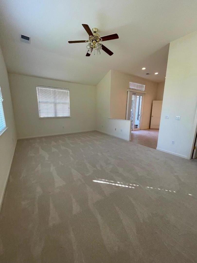 Detail Gallery Image 13 of 25 For 295 via Vaquero Norte, San Juan Bautista,  CA 95045 - 4 Beds | 3 Baths