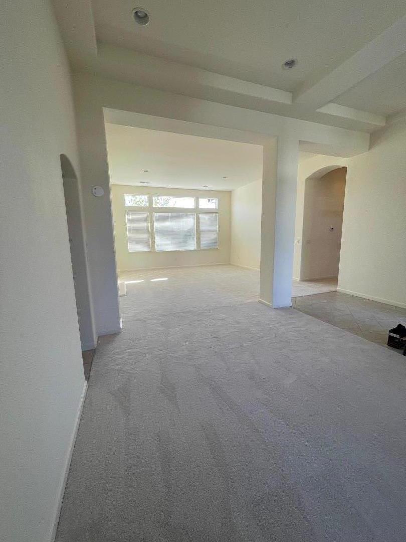 Detail Gallery Image 8 of 25 For 295 via Vaquero Norte, San Juan Bautista,  CA 95045 - 4 Beds | 3 Baths