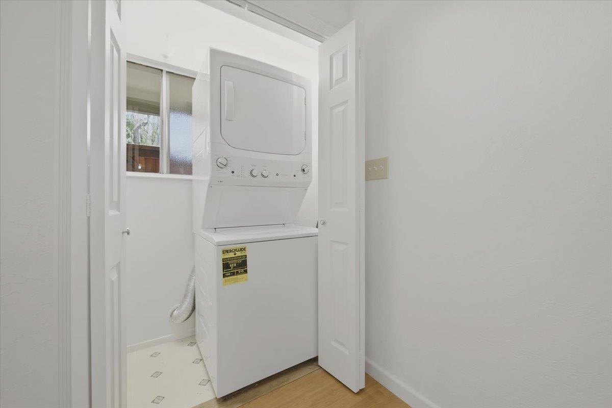 Detail Gallery Image 8 of 21 For 5751 Birch Ter, Fremont,  CA 94538 - 2 Beds | 1/1 Baths