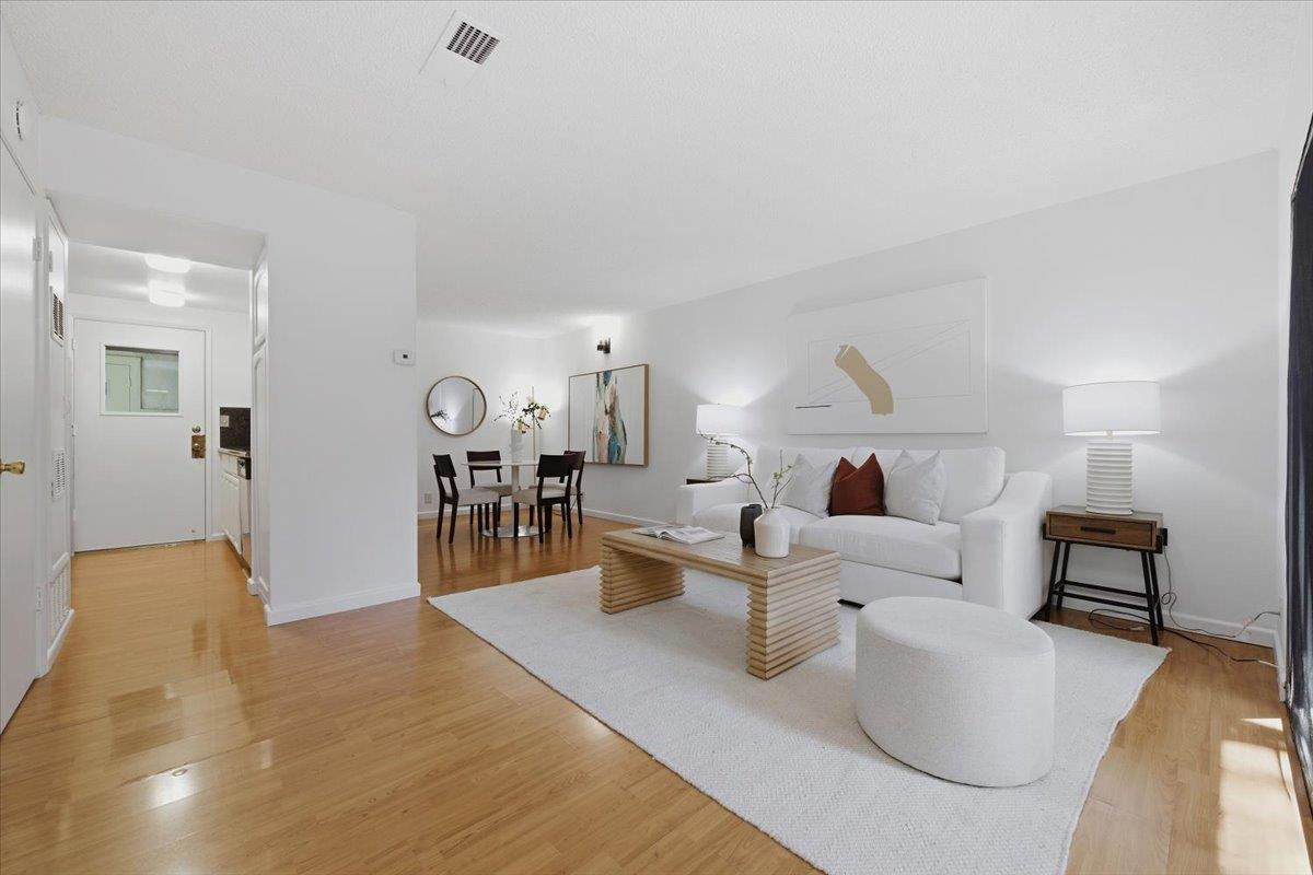 Detail Gallery Image 9 of 21 For 5751 Birch Ter, Fremont,  CA 94538 - 2 Beds | 1/1 Baths