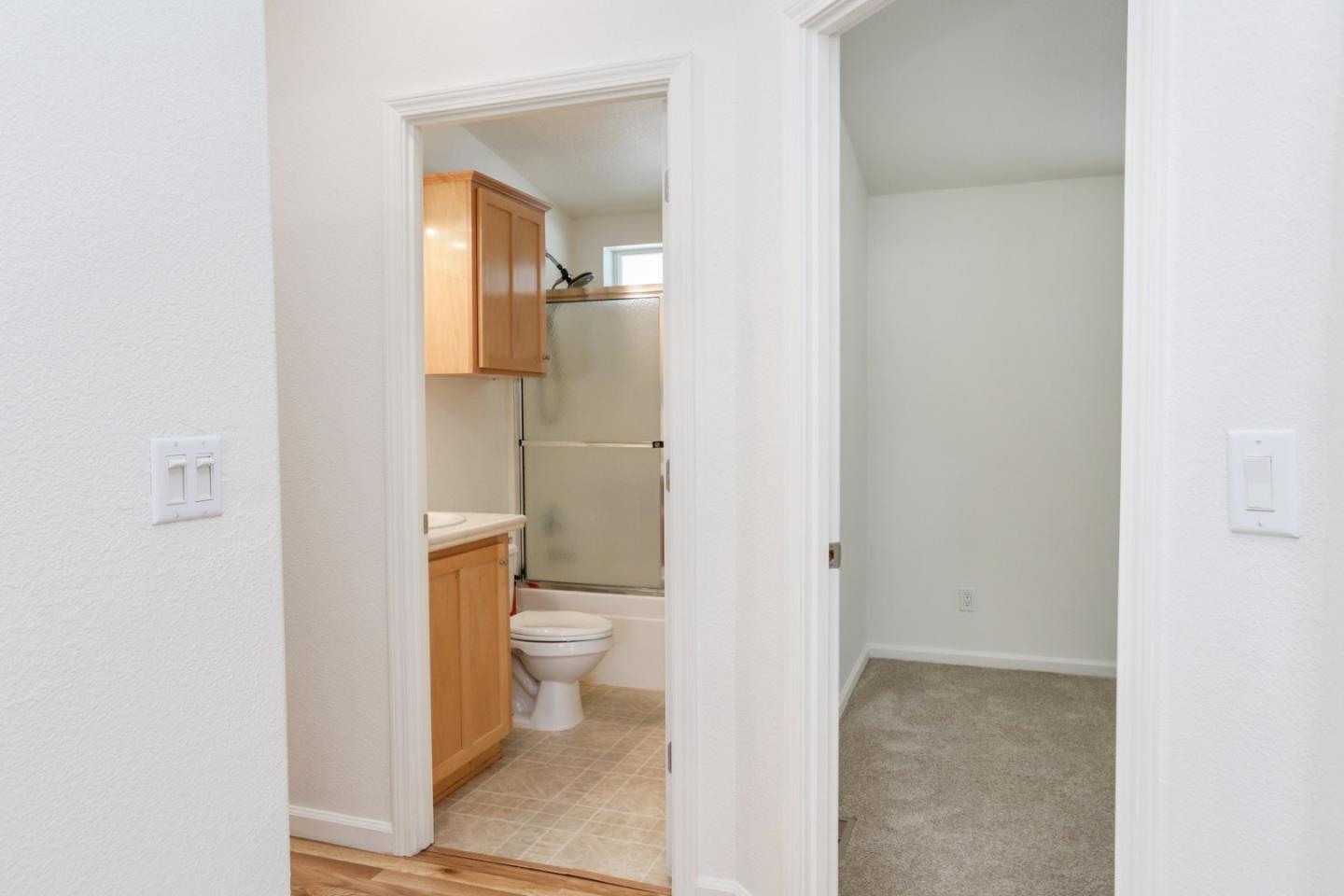 Detail Gallery Image 11 of 42 For 471 Mill Pond Dr #471,  San Jose,  CA 95125 - 3 Beds | 2 Baths