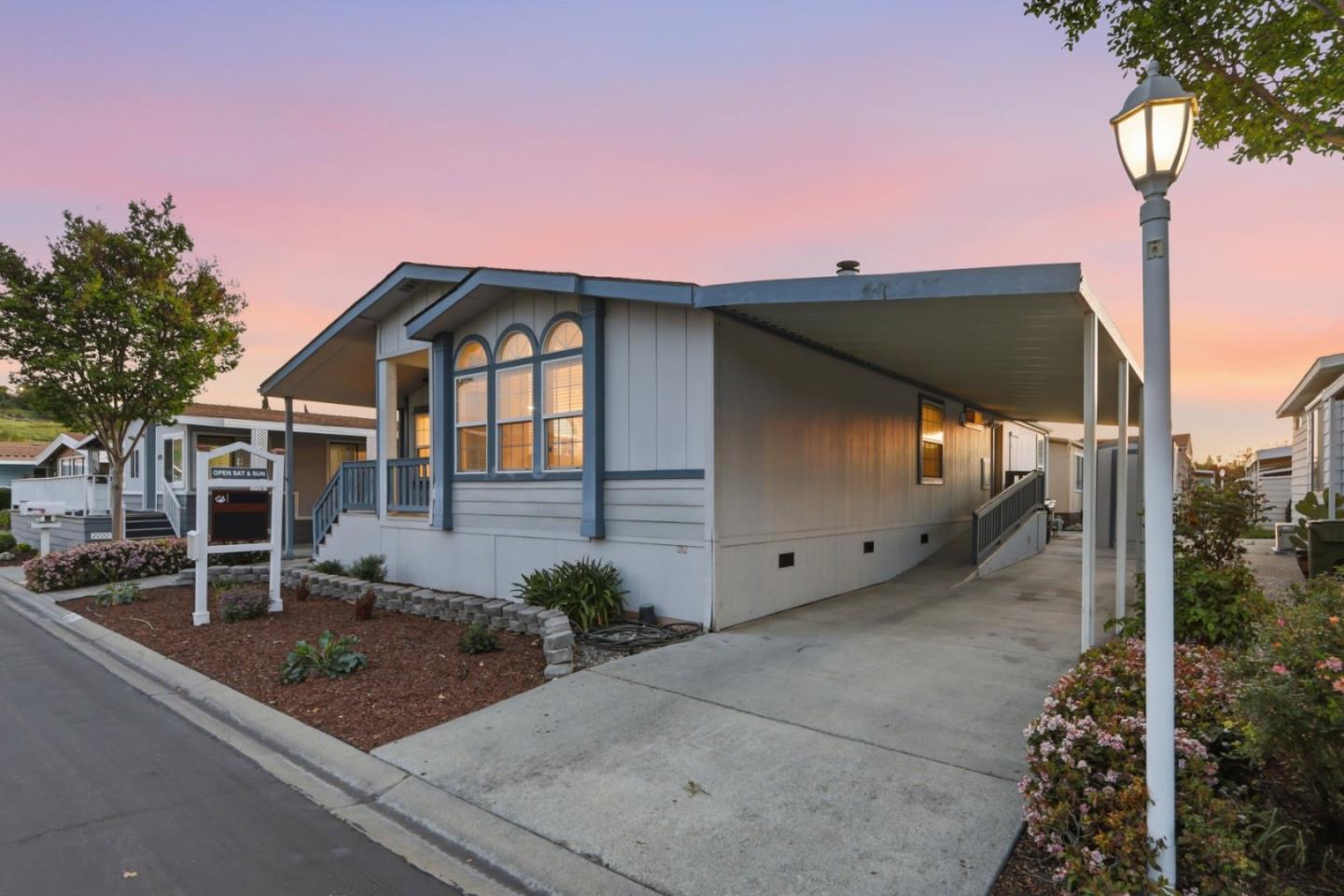 Detail Gallery Image 3 of 42 For 471 Mill Pond Dr #471,  San Jose,  CA 95125 - 3 Beds | 2 Baths