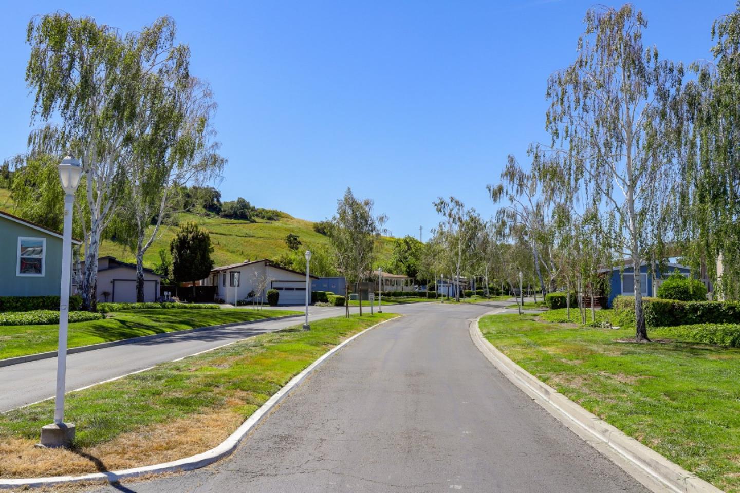 Detail Gallery Image 42 of 42 For 471 Mill Pond Dr #471,  San Jose,  CA 95125 - 3 Beds | 2 Baths