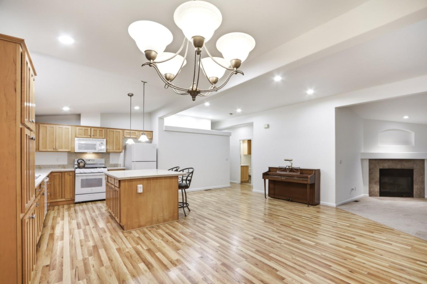 Detail Gallery Image 9 of 42 For 471 Mill Pond Dr #471,  San Jose,  CA 95125 - 3 Beds | 2 Baths