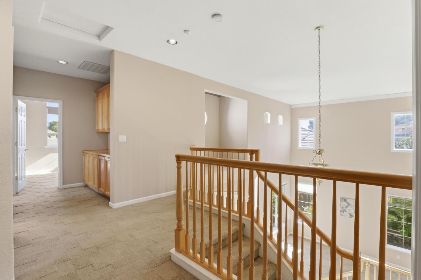 Detail Gallery Image 19 of 49 For 1536 Jackdow Ct, Gilroy,  CA 95020 - 5 Beds | 3 Baths