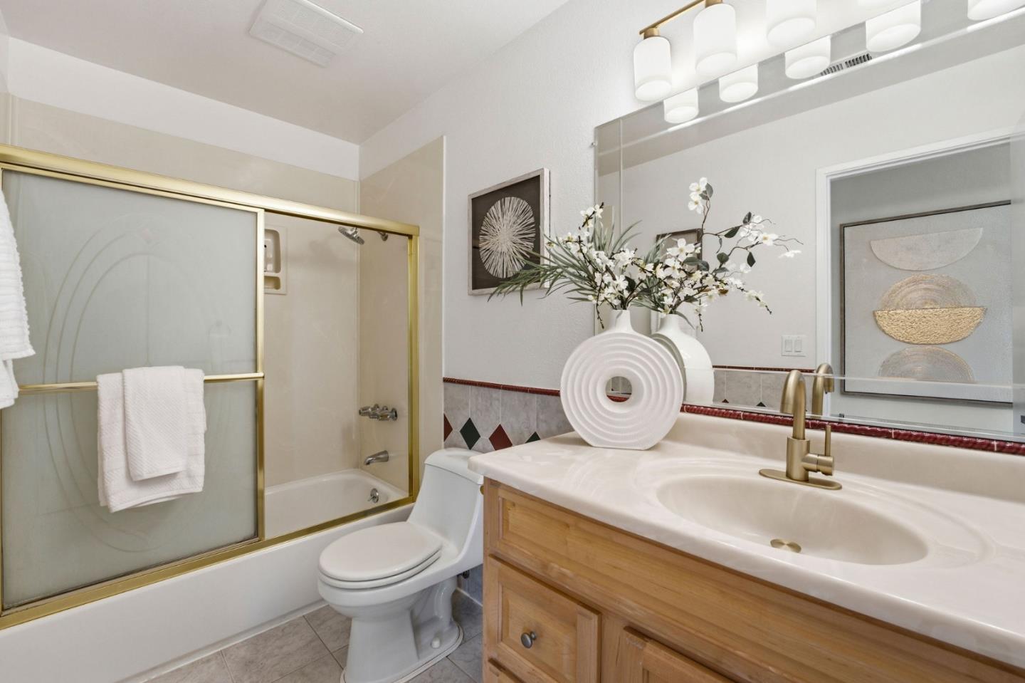 Detail Gallery Image 10 of 43 For 1940 N Star Cir, San Jose,  CA 95131 - 4 Beds | 3 Baths