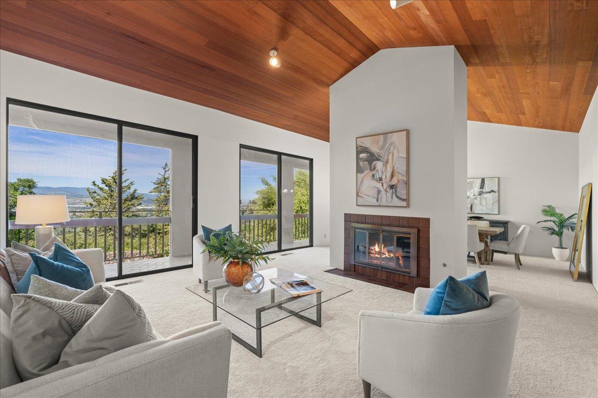 Detail Gallery Image 3 of 39 For 16655 Oak View Cir, Morgan Hill,  CA 95037 - 5 Beds | 4/1 Baths