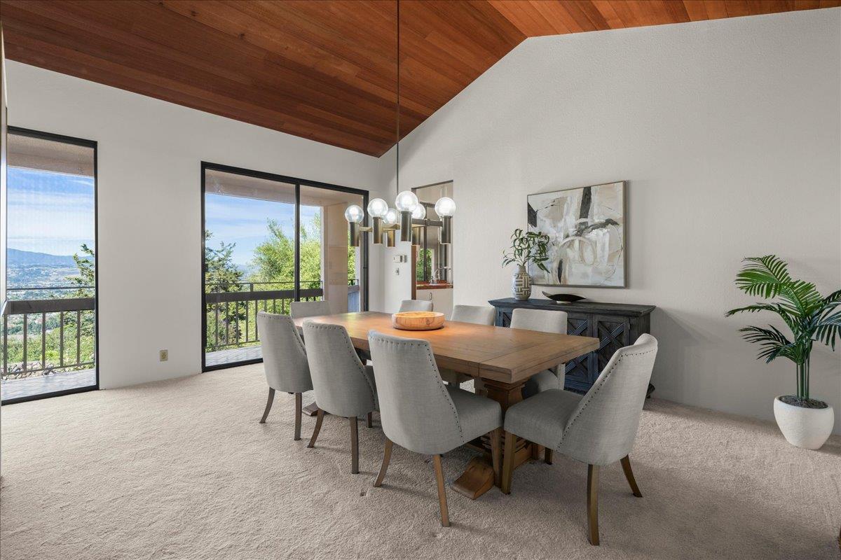 Detail Gallery Image 5 of 39 For 16655 Oak View Cir, Morgan Hill,  CA 95037 - 5 Beds | 4/1 Baths