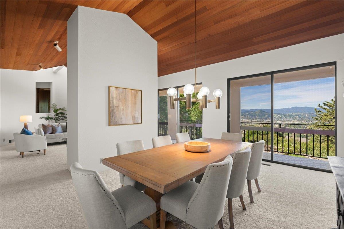 Detail Gallery Image 6 of 39 For 16655 Oak View Cir, Morgan Hill,  CA 95037 - 5 Beds | 4/1 Baths