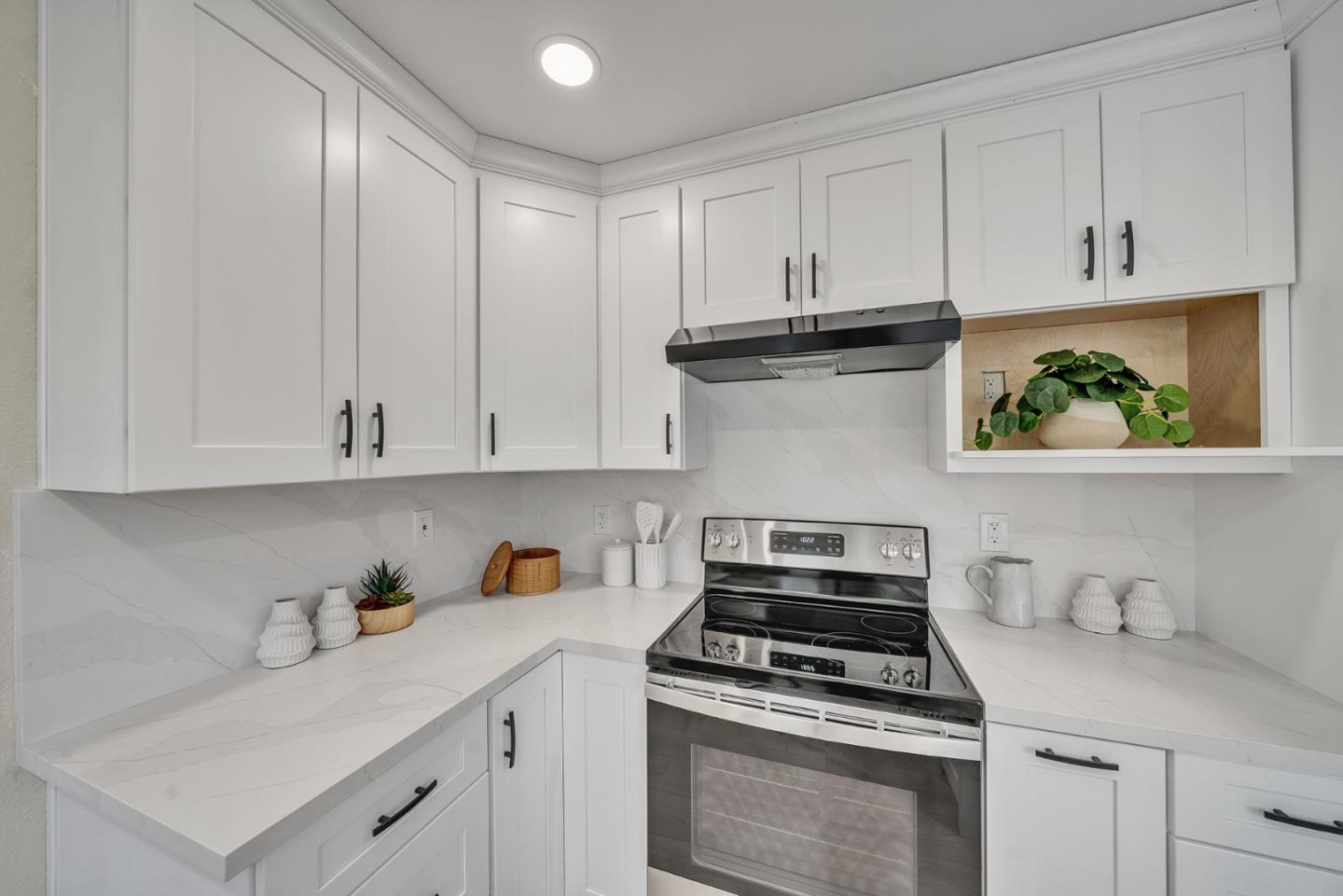 Photo #10: ML82040295 Listing: Photo #10