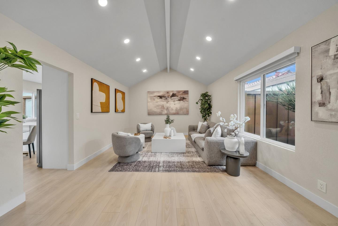 Photo #4: ML82040295 Listing: Photo #4