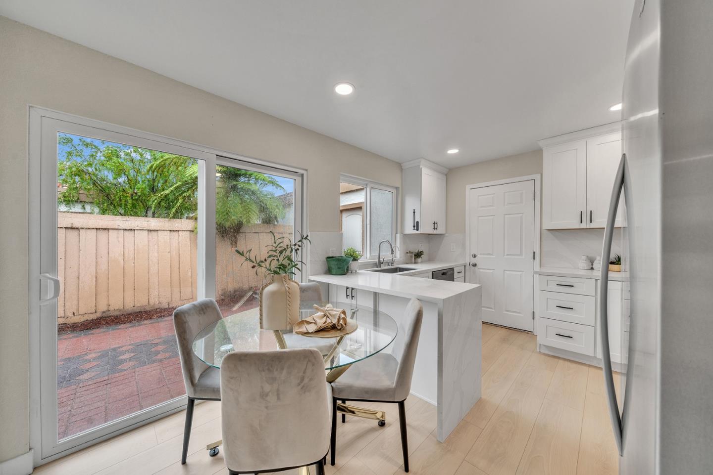 Photo #8: ML82040295 Listing: Photo #8