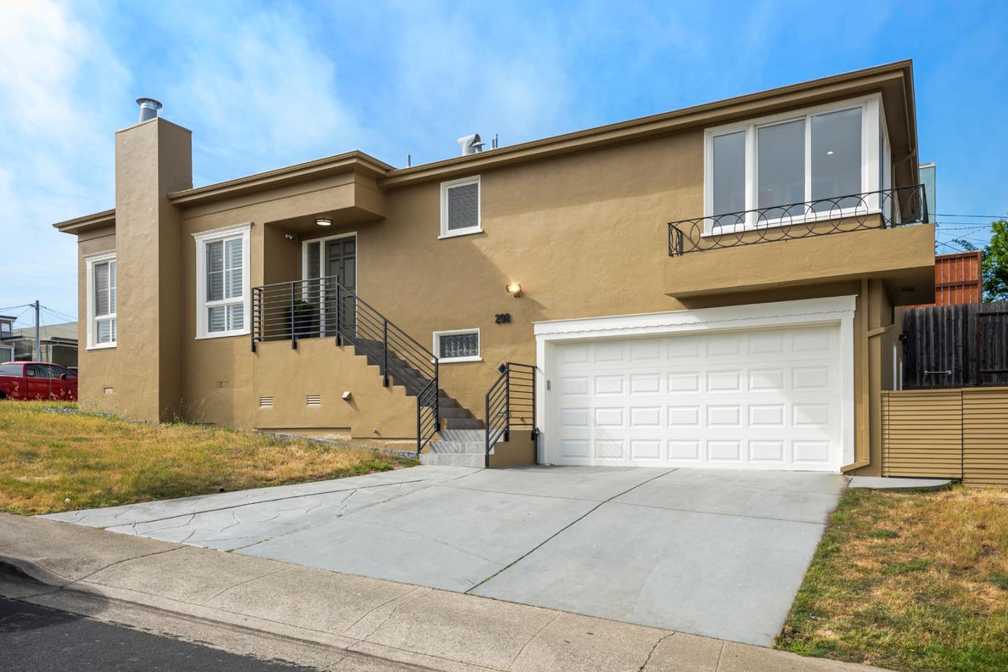 Detail Gallery Image 2 of 28 For 298 Belmar Ave, Daly City,  CA 94015 - 3 Beds | 2 Baths