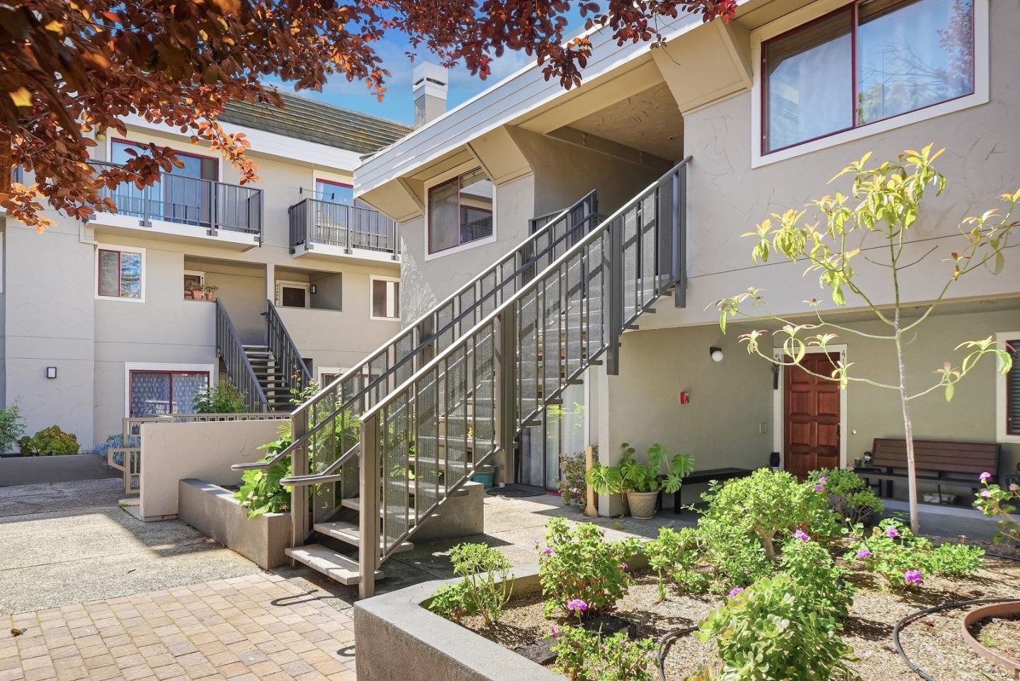 Detail Gallery Image 22 of 28 For 4151 El Camino Way #M,  Palo Alto,  CA 94306 - 2 Beds | 2 Baths