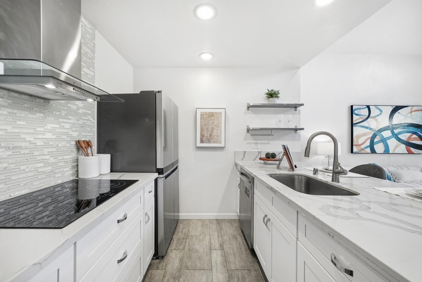 Detail Gallery Image 8 of 28 For 4151 El Camino Way #M,  Palo Alto,  CA 94306 - 2 Beds | 2 Baths