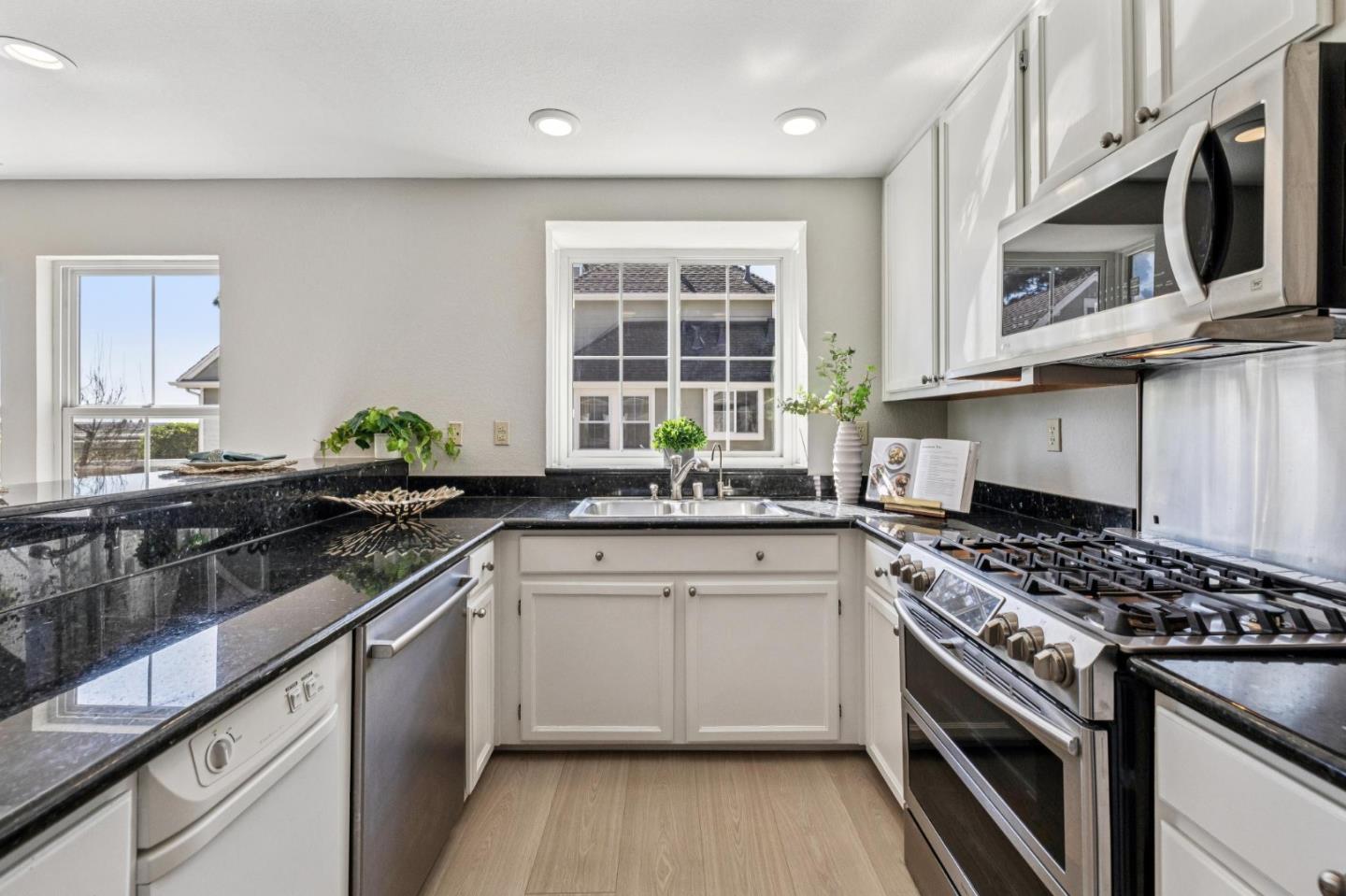 Photo #31: ML82040298 Listing: Photo #31