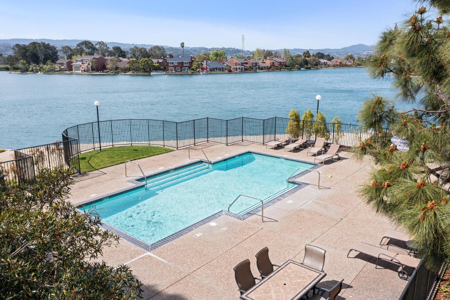 Photo #4: ML82040298 Listing: Photo #4