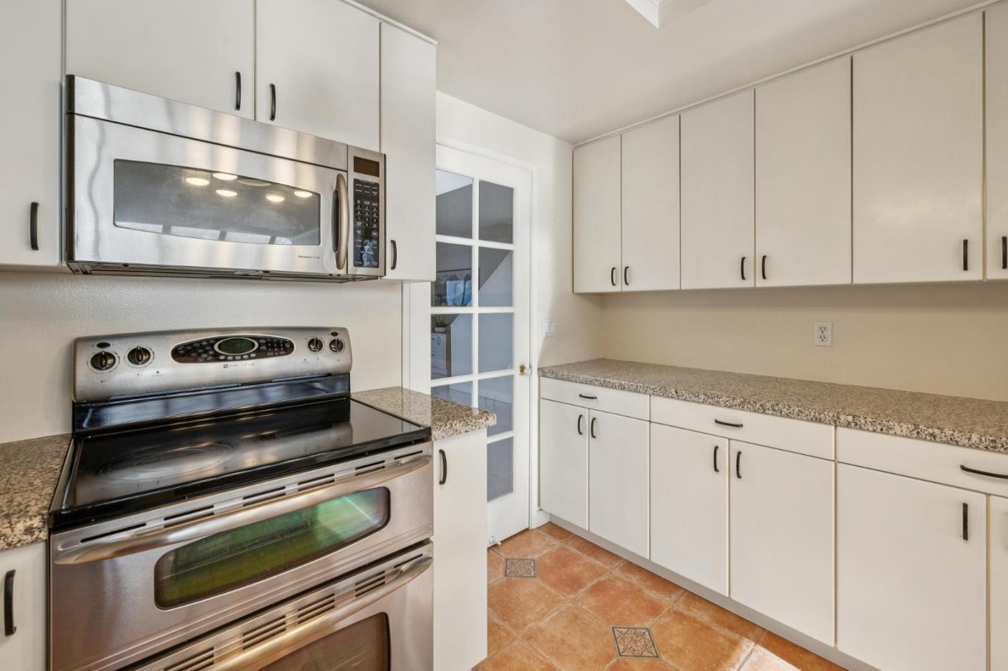 Photo #10: ML82040300 Listing: Photo #10