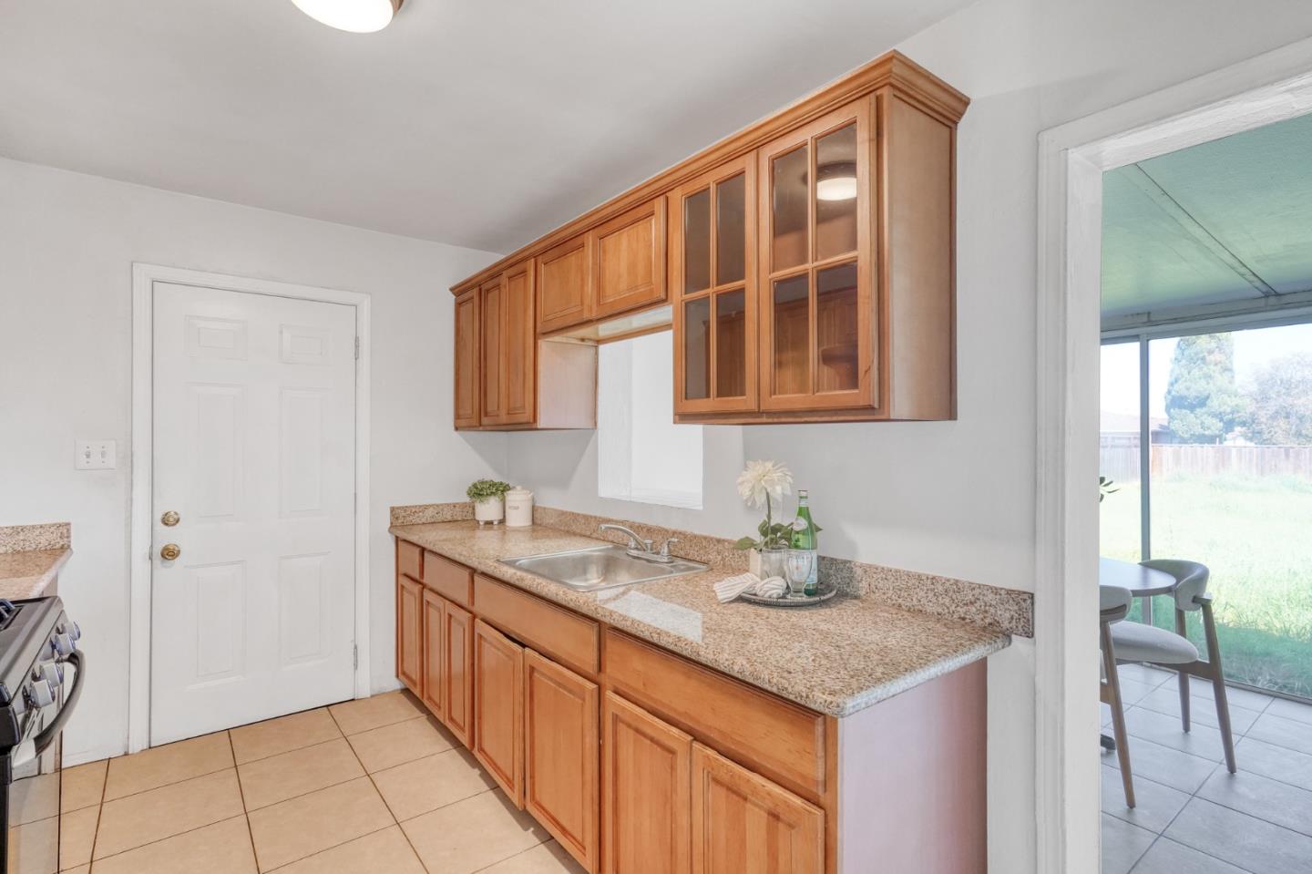 Detail Gallery Image 9 of 36 For 37266 Spruce St, Newark,  CA 94560 - 3 Beds | 1 Baths