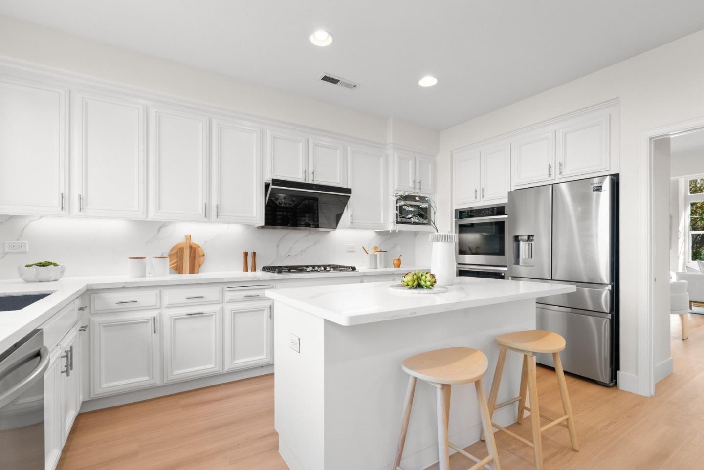 Detail Gallery Image 18 of 75 For 3937 Emerald Isle Ln, San Jose,  CA 95135 - 4 Beds | 3 Baths