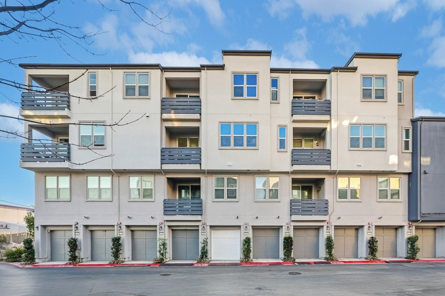 Detail Gallery Image 36 of 50 For 621 Blackbury Ln, San Jose,  CA 95133 - 3 Beds | 3 Baths