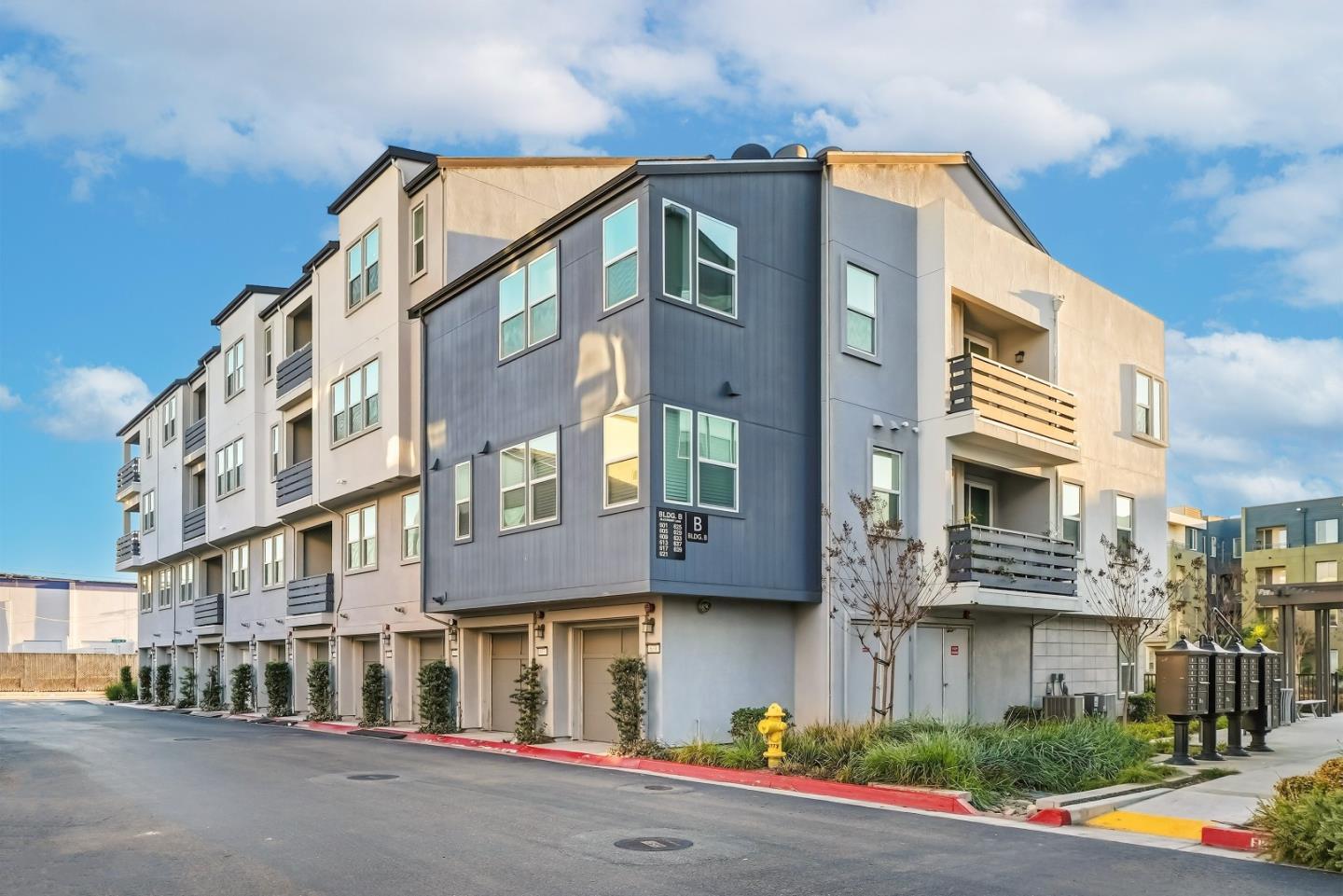 Detail Gallery Image 37 of 50 For 621 Blackbury Ln, San Jose,  CA 95133 - 3 Beds | 3 Baths