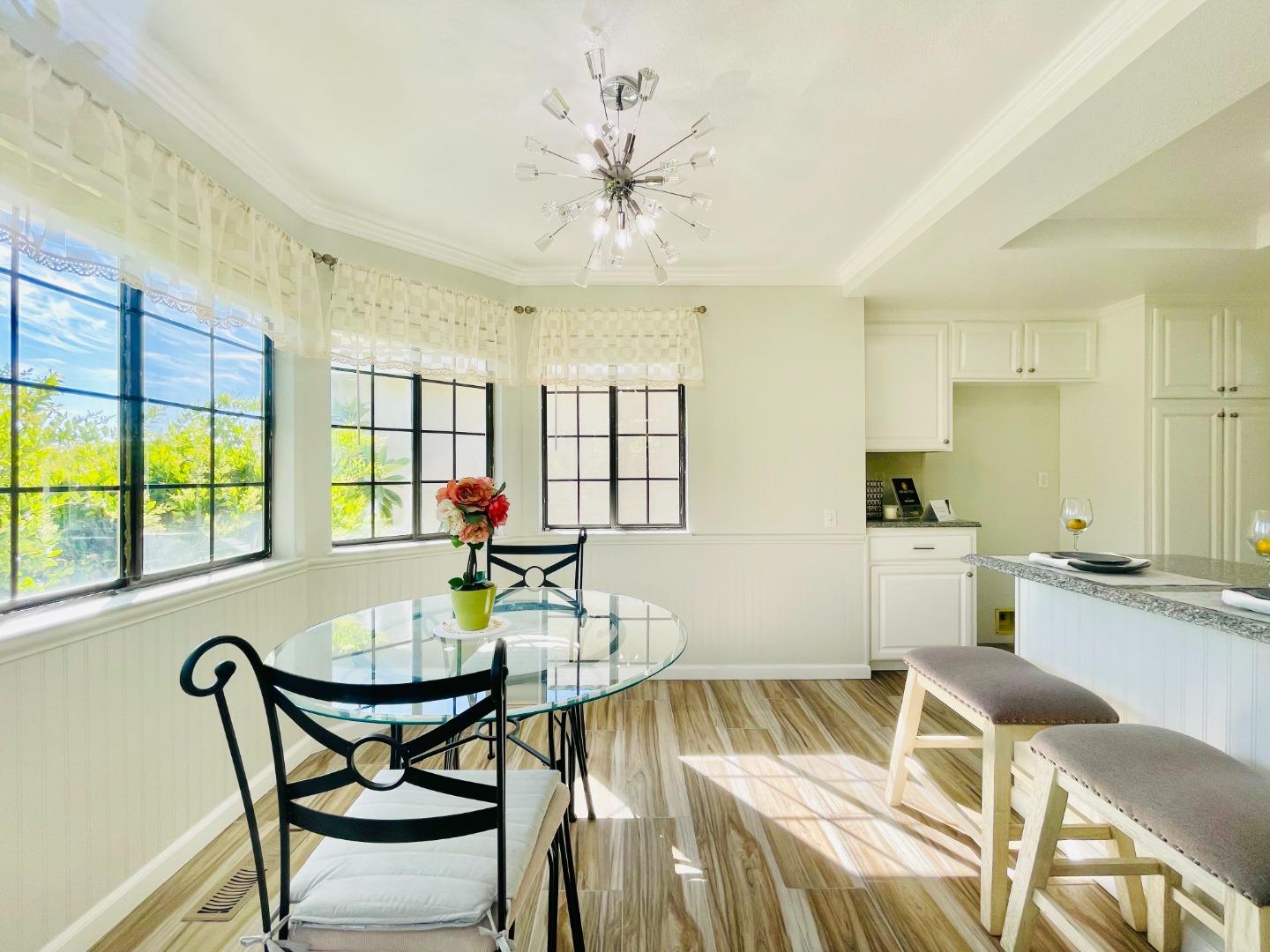 Detail Gallery Image 13 of 42 For 3561 Slopeview Dr, San Jose,  CA 95148 - 3 Beds | 2 Baths