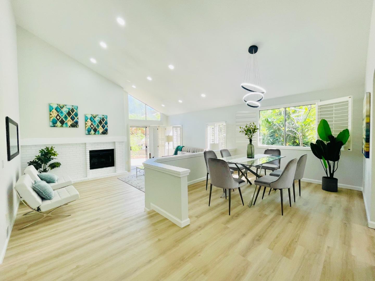 Detail Gallery Image 2 of 42 For 3561 Slopeview Dr, San Jose,  CA 95148 - 3 Beds | 2 Baths