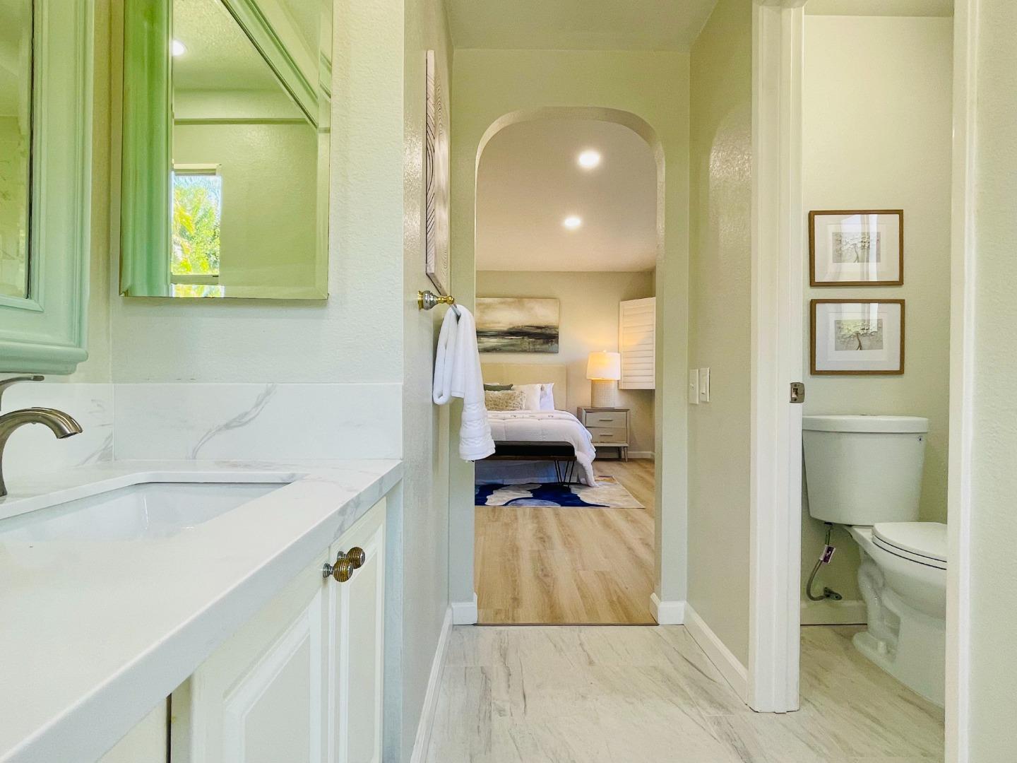 Detail Gallery Image 20 of 42 For 3561 Slopeview Dr, San Jose,  CA 95148 - 3 Beds | 2 Baths