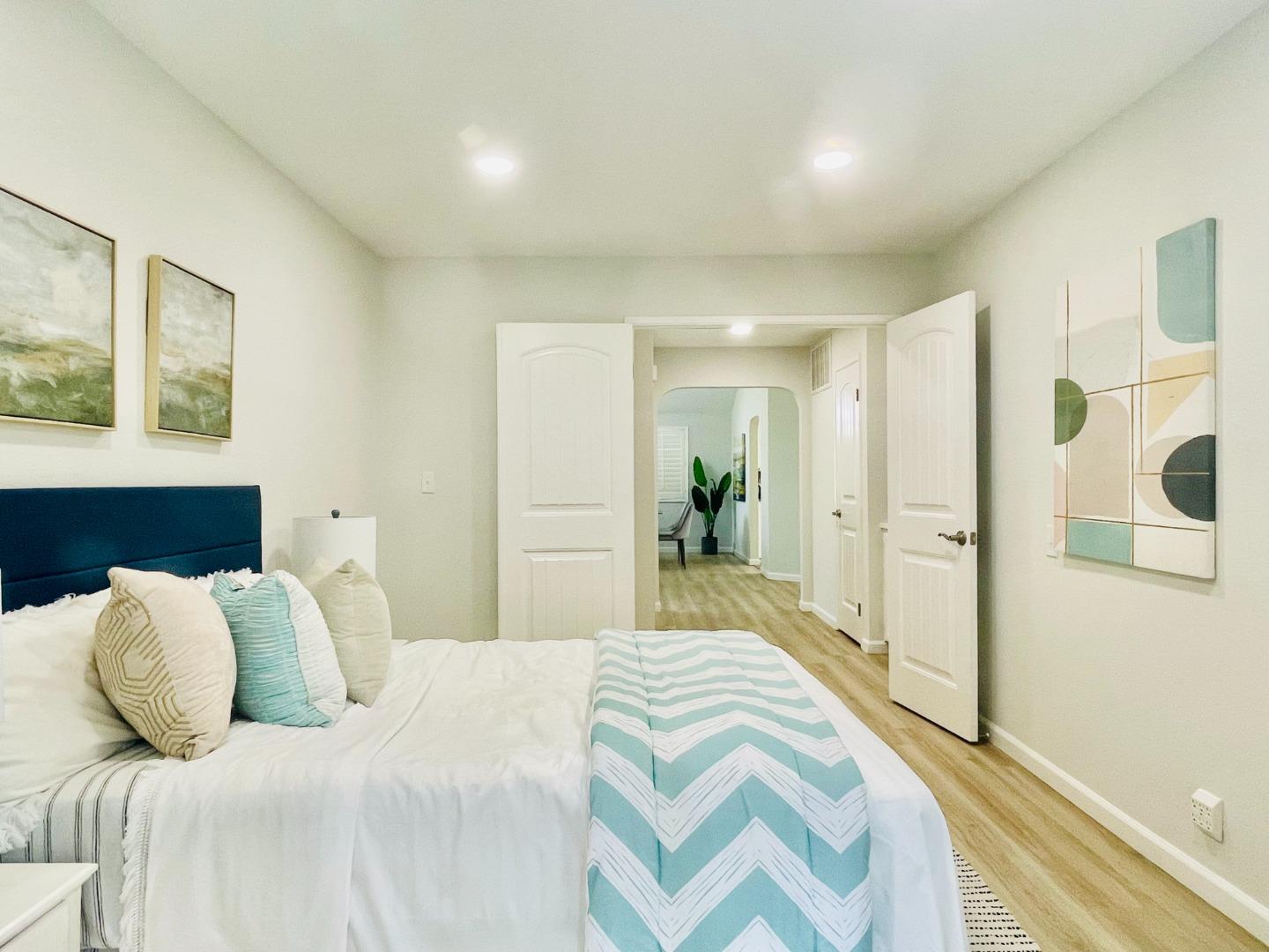 Detail Gallery Image 25 of 42 For 3561 Slopeview Dr, San Jose,  CA 95148 - 3 Beds | 2 Baths